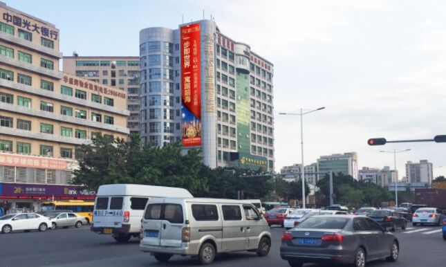 西乡大道户外广告西乡墙体广告西乡大道户外大牌